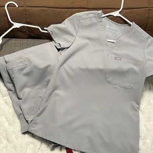 Figs scrubs (Cement)